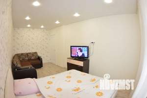 2-к квартира, посуточно, 70м2, 2/18 этаж