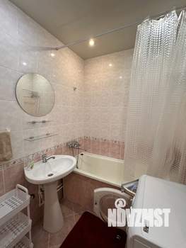 1-к квартира, посуточно, 40м2, 1/9 этаж