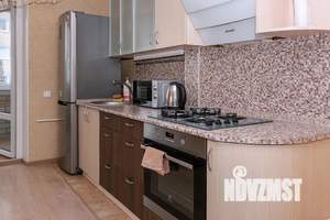 1-к квартира, посуточно, 48м2, 3/6 этаж