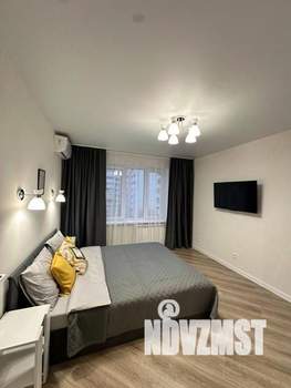 1-к квартира, посуточно, 37м2, 1/1 этаж