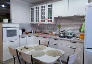 3-к квартира, на длительный срок, 90м2, 3/6 этаж