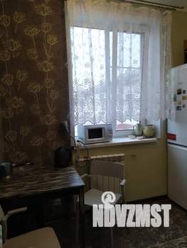 2-к квартира, посуточно, 50м2, 3/3 этаж