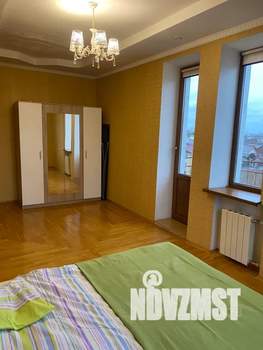 3-к квартира, посуточно, 80м2, 5/5 этаж