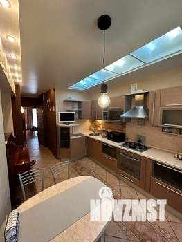 2-к квартира, посуточно, 70м2, 4/4 этаж