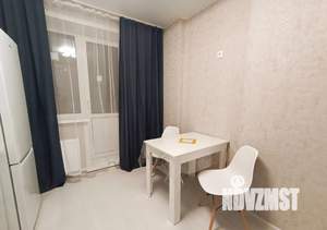 1-к квартира, посуточно, 37м2, 17/18 этаж