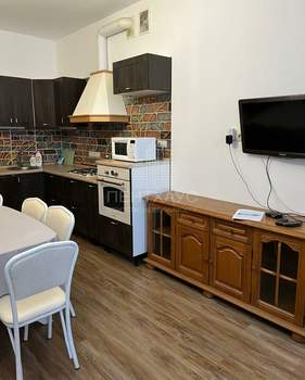 1-к квартира, на длительный срок, 52м2, 1/1 этаж