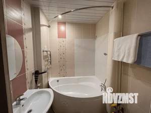 1-к квартира, посуточно, 42м2, 1/1 этаж