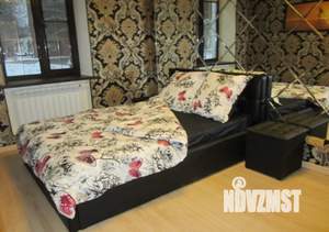 2-к квартира, посуточно, 40м2, 1/2 этаж