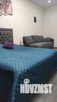 1-к квартира, посуточно, 49м2, 9/16 этаж