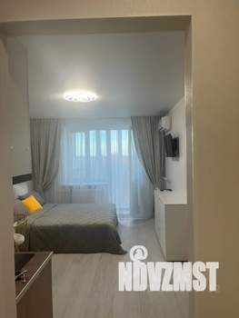 Студия квартира, посуточно, 35м2, 9/17 этаж