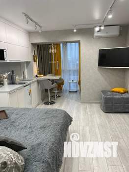 Студия квартира, посуточно, 35м2, 13/17 этаж