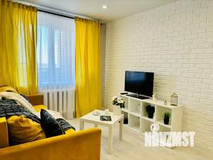 Студия квартира, посуточно, 40м2, 12/12 этаж