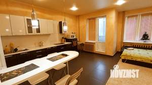 Студия квартира, посуточно, 43м2, 2/15 этаж