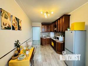 1-к квартира, посуточно, 42м2, 1/1 этаж