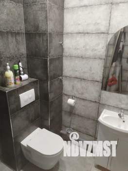 Студия квартира, посуточно, 25м2, 1/18 этаж