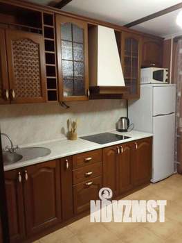 2-к квартира, посуточно, 54м2, 1/1 этаж