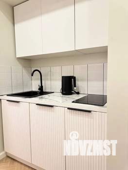Студия квартира, посуточно, 35м2, 6/17 этаж