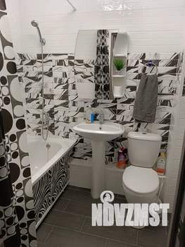 1-к квартира, посуточно, 38м2, 13/18 этаж