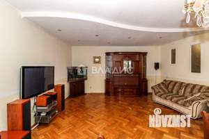 4-к квартира, на длительный срок, 144м2, 2/9 этаж