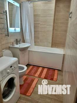 Студия квартира, посуточно, 32м2, 6/18 этаж