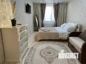 1-к квартира, посуточно, 40м2, 2/18 этаж