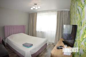 Студия квартира, посуточно, 35м2, 16/17 этаж