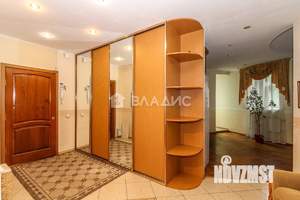 4-к квартира, на длительный срок, 144м2, 2/9 этаж