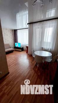 Студия квартира, посуточно, 42м2, 3/17 этаж