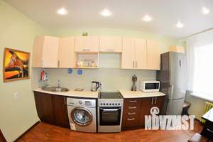 2-к квартира, посуточно, 65м2, 1/1 этаж