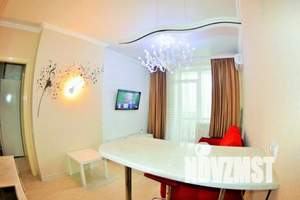 2-к квартира, посуточно, 45м2, 9/18 этаж