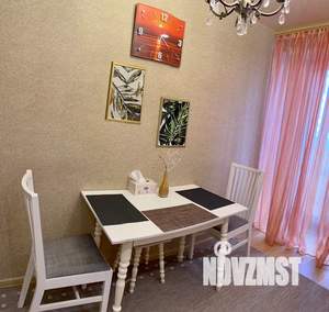 1-к квартира, посуточно, 40м2, 1/15 этаж