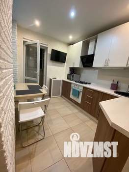 1-к квартира, посуточно, 38м2, 6/18 этаж