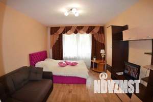 1-к квартира, посуточно, 45м2, 1/18 этаж