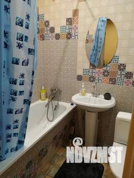 Студия квартира, посуточно, 30м2, 7/10 этаж
