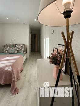 1-к квартира, посуточно, 51м2, 1/15 этаж