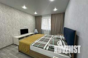 1-к квартира, посуточно, 41м2, 1/19 этаж