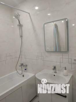 1-к квартира, посуточно, 42м2, 12/20 этаж