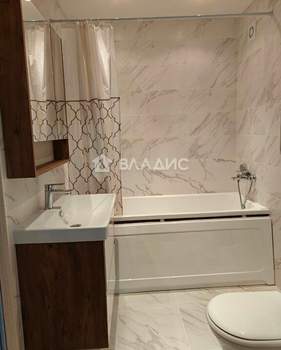 1-к квартира, на длительный срок, 52м2, 4/5 этаж