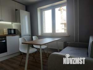 1-к квартира, посуточно, 38м2, 8/17 этаж