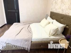 1-к квартира, посуточно, 43м2, 3/17 этаж