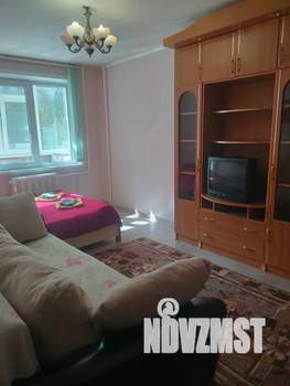 1-к квартира, посуточно, 35м2, 3/5 этаж