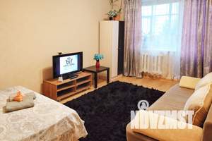 1-к квартира, посуточно, 39м2, 4/9 этаж