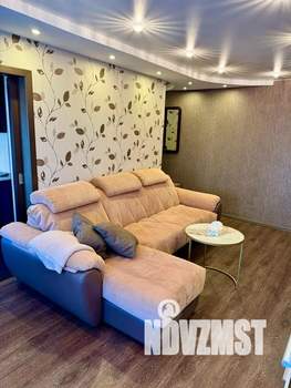 3-к квартира, посуточно, 57м2, 5/5 этаж