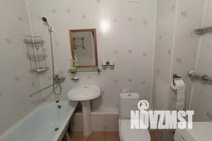 1-к квартира, посуточно, 40м2, 7/10 этаж