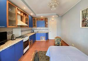 3-к квартира, на длительный срок, 112м2, 5/6 этаж