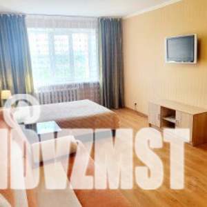 1-к квартира, посуточно, 40м2, 9/9 этаж