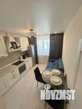 1-к квартира, посуточно, 40м2, 16/17 этаж