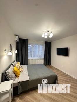 1-к квартира, посуточно, 37м2, 9/12 этаж