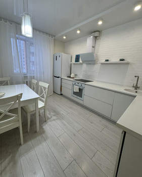 3-к квартира, на длительный срок, 90м2, 2/18 этаж