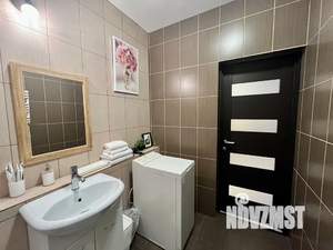 Студия квартира, посуточно, 41м2, 1/4 этаж